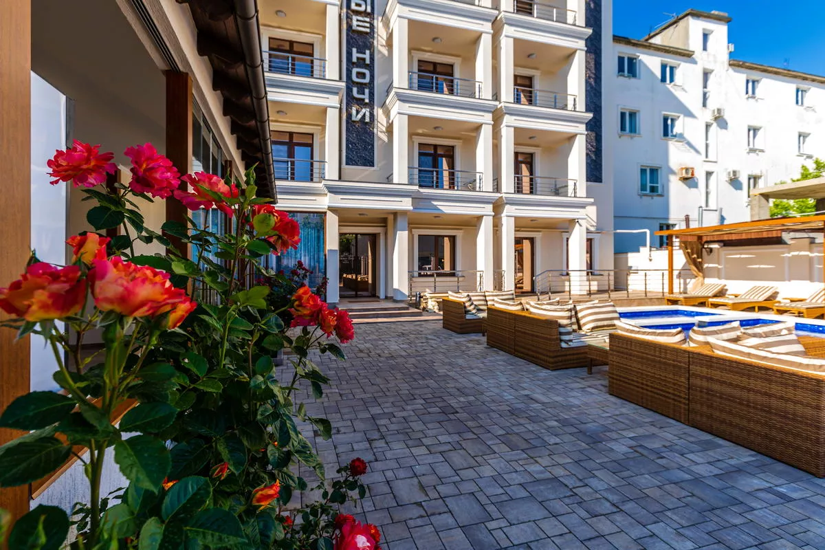 . Отель «Южные Ночи». Кабардинка