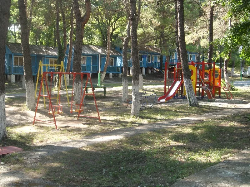 . База отдыха "Арион" с палаточным городком. Дивноморское