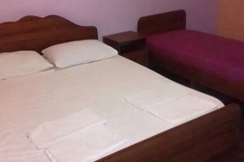 Трёхместный «Полулюкс». База отдыха "Рапыца". Пицунда