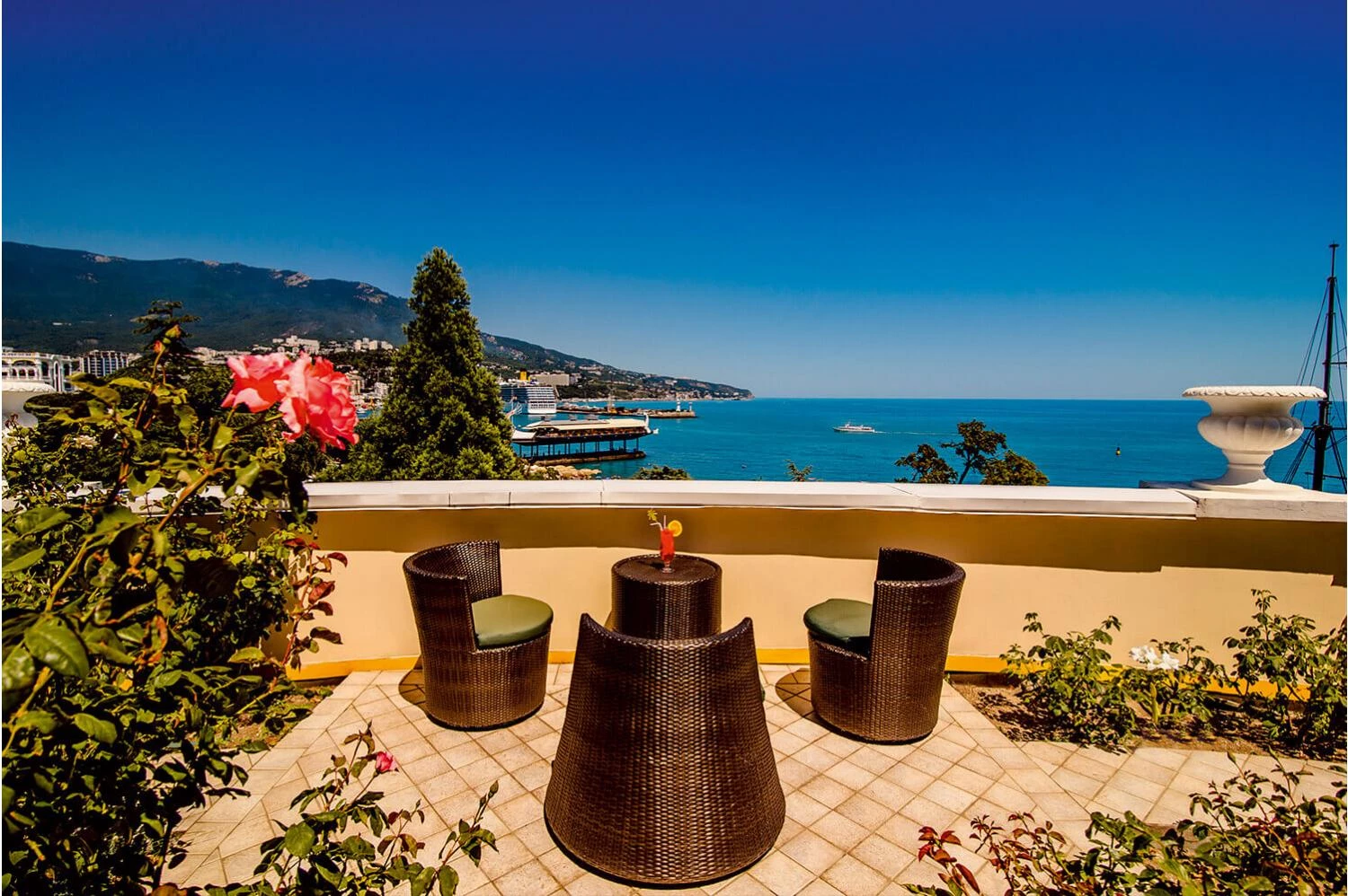 . Отель «Ореанда» Премьер Отель. Ялта